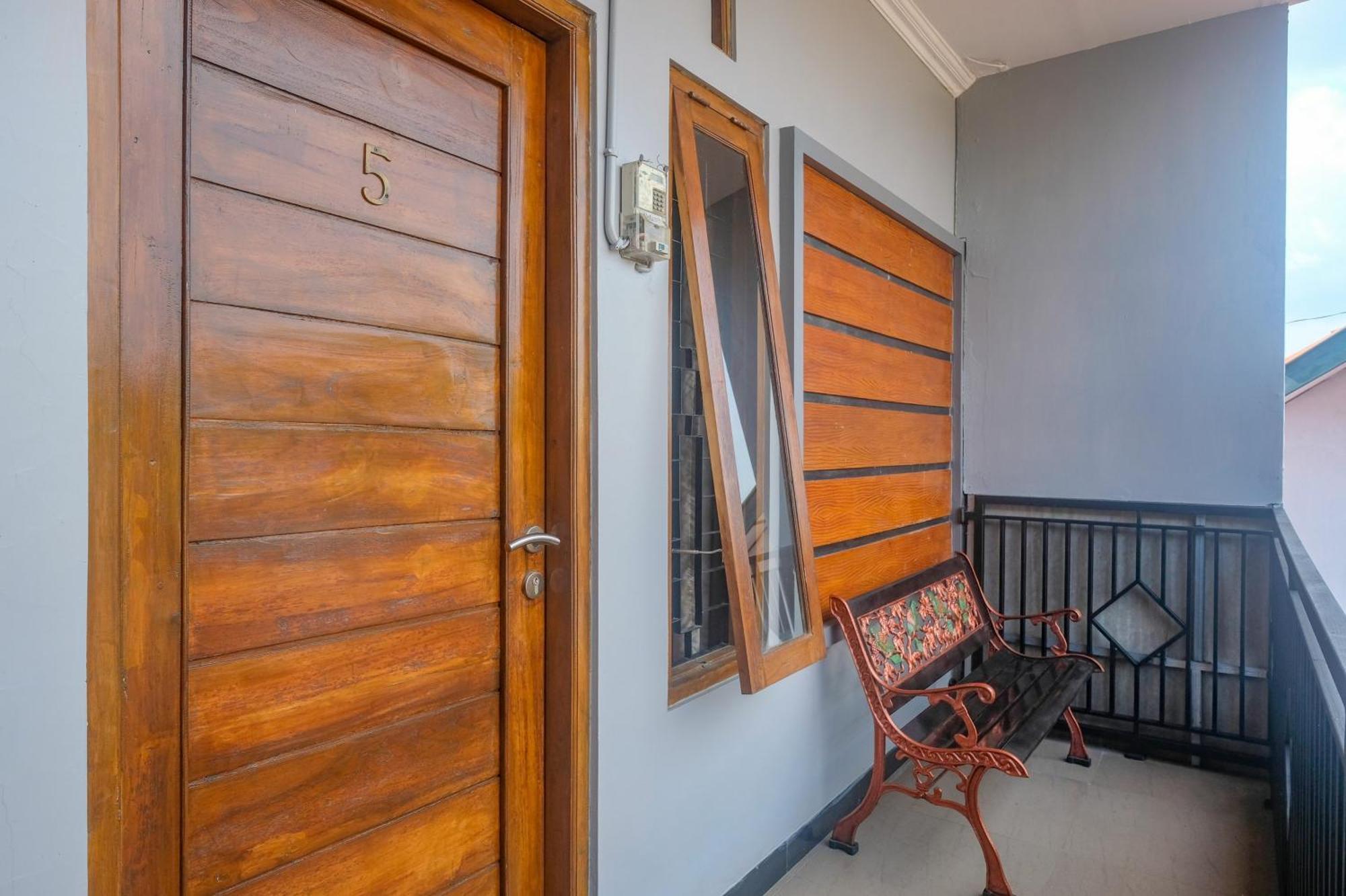Al Abror Homestay Mandala Krida Mitra Reddoorz Yogyakarta Exterior foto