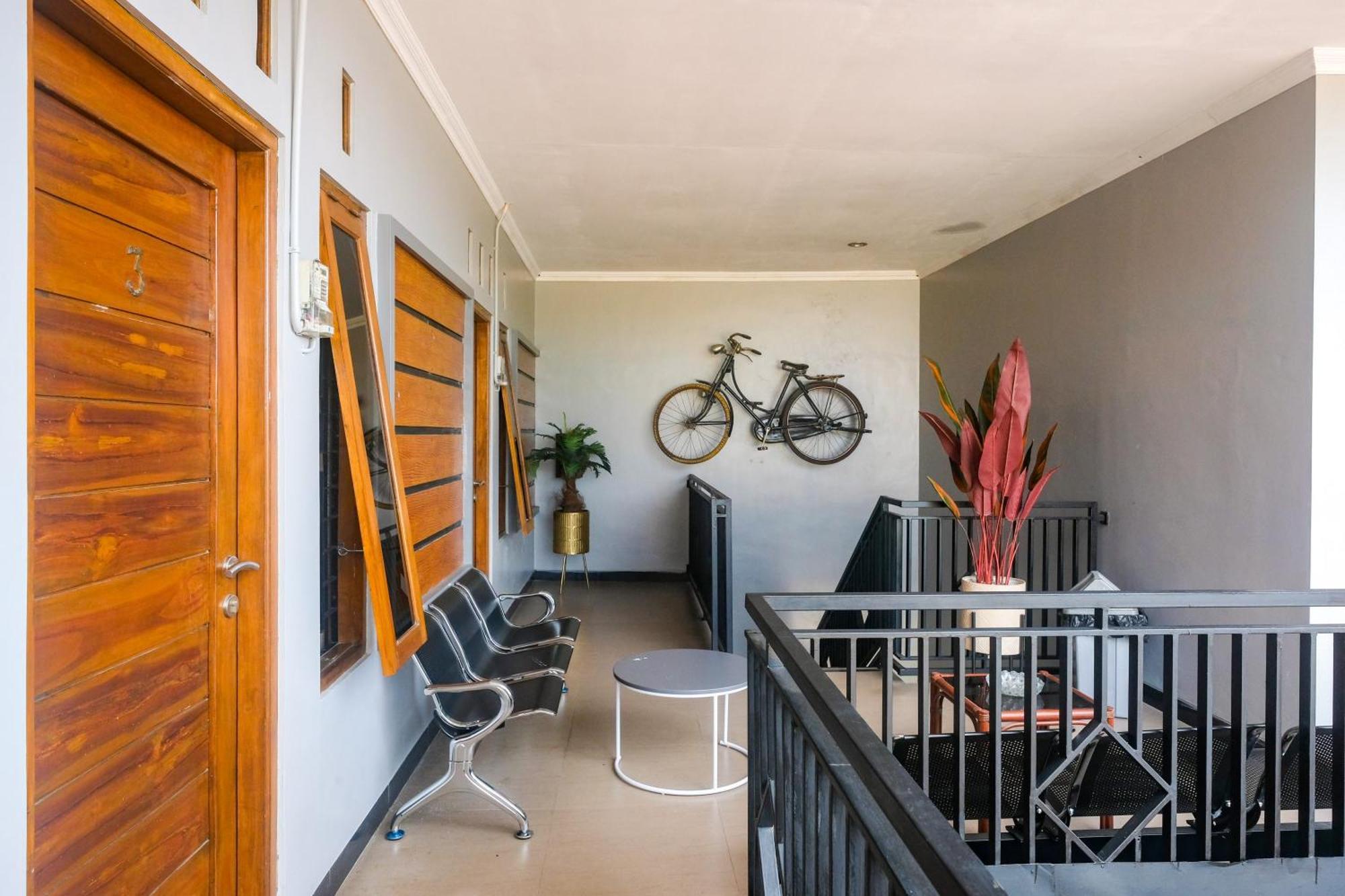 Al Abror Homestay Mandala Krida Mitra Reddoorz Yogyakarta Exterior foto