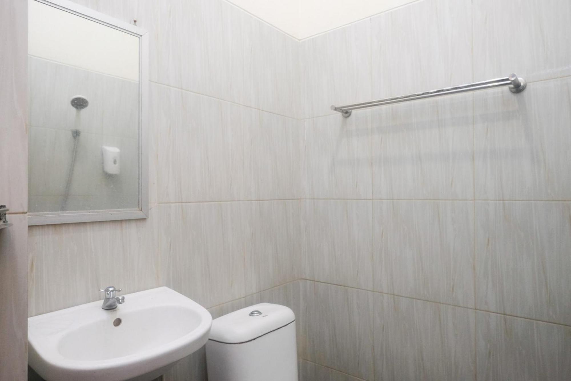 Al Abror Homestay Mandala Krida Mitra Reddoorz Yogyakarta Exterior foto