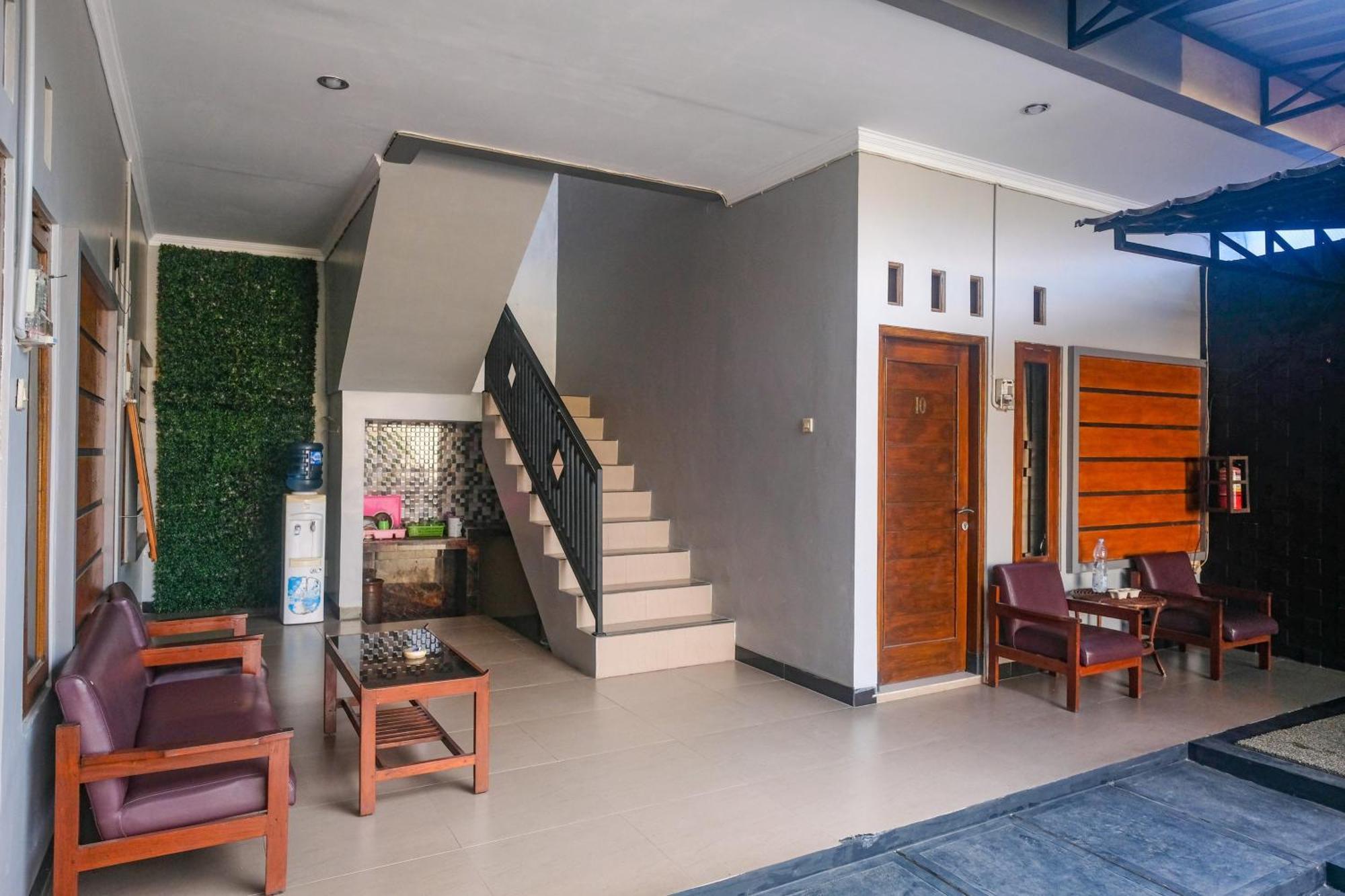 Al Abror Homestay Mandala Krida Mitra Reddoorz Yogyakarta Exterior foto