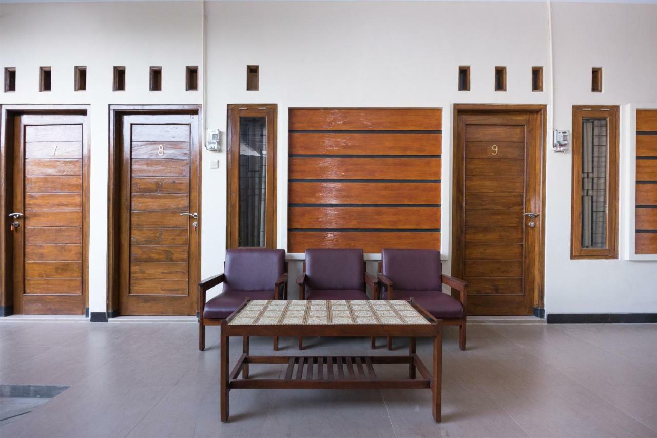 Al Abror Homestay Mandala Krida Mitra Reddoorz Yogyakarta Exterior foto